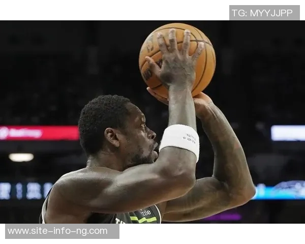 芬奇称赞里德表现出色砍下22分投篮流畅令人印象深刻 芬奇称赞里德表现出色砍下22分投篮流畅令人印象深刻