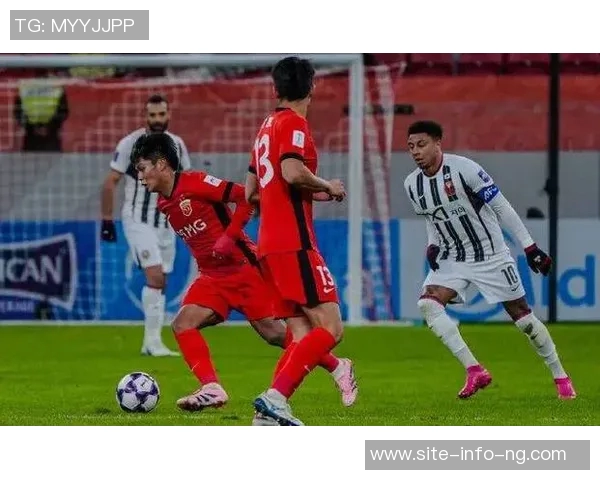 上海海港与首尔FC激战成平射门数据持平但射正差距明显